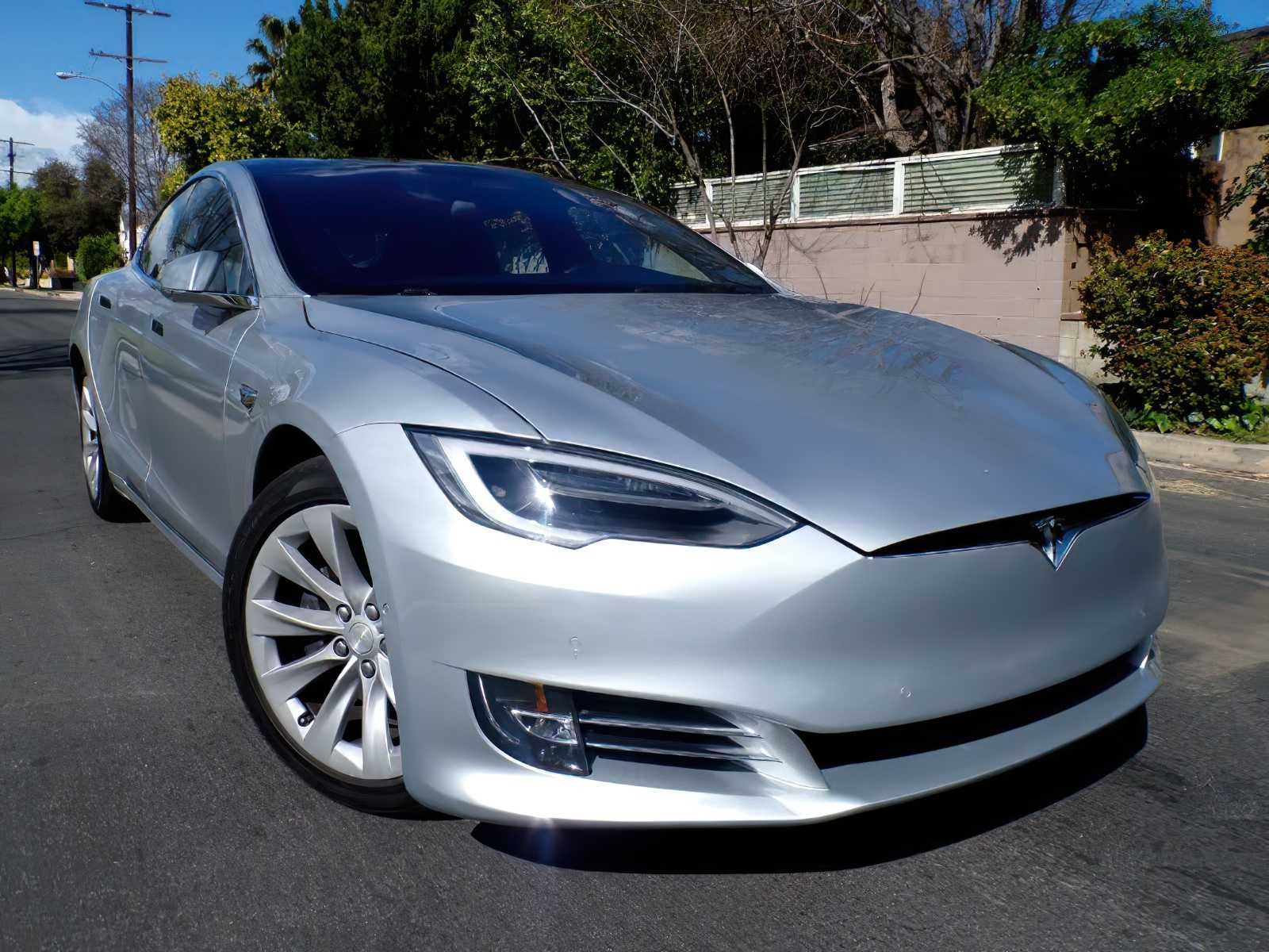 Tesla Model S 2018