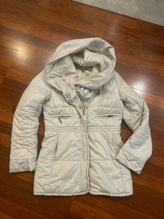Kurtka ocieplana Quiosque beżowa 38 r.