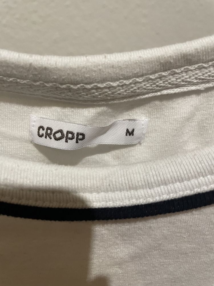 Biały crop topp