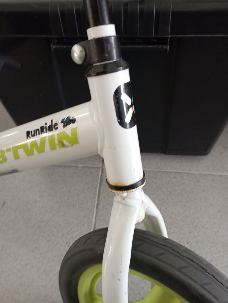 Bicicleta criança sem pedais