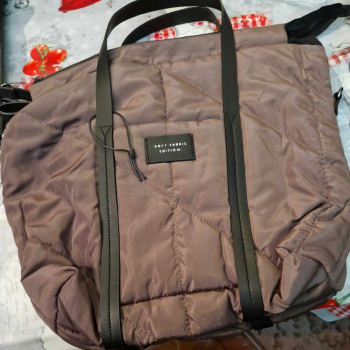 Mala nova com etiqueta