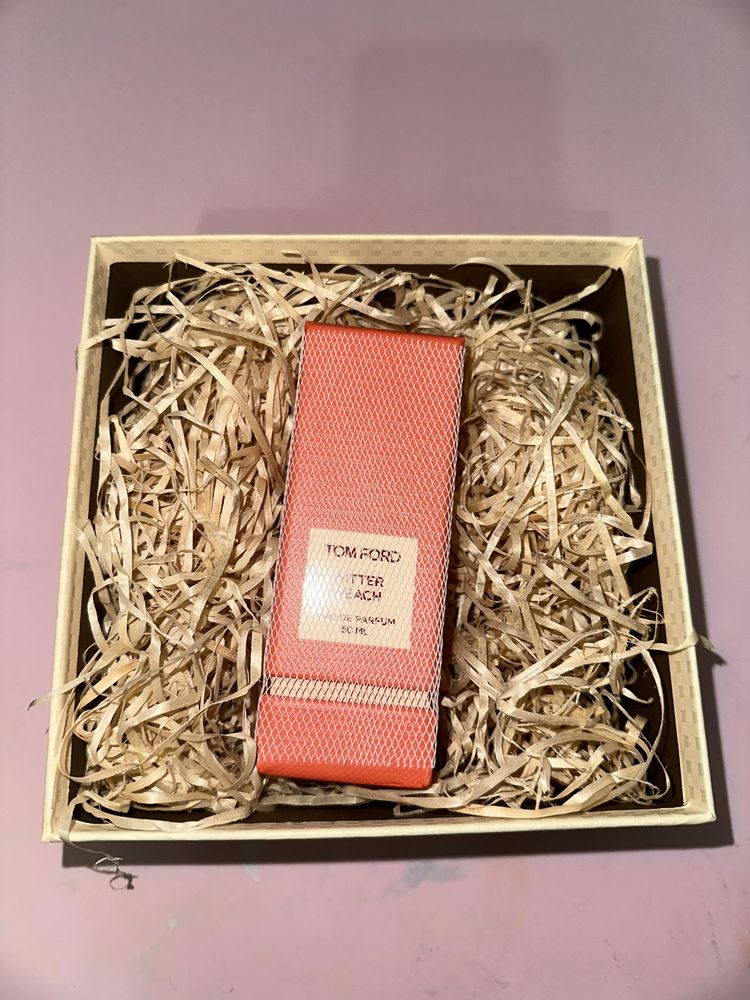 TOM FORD Private Blend Bitter Peach