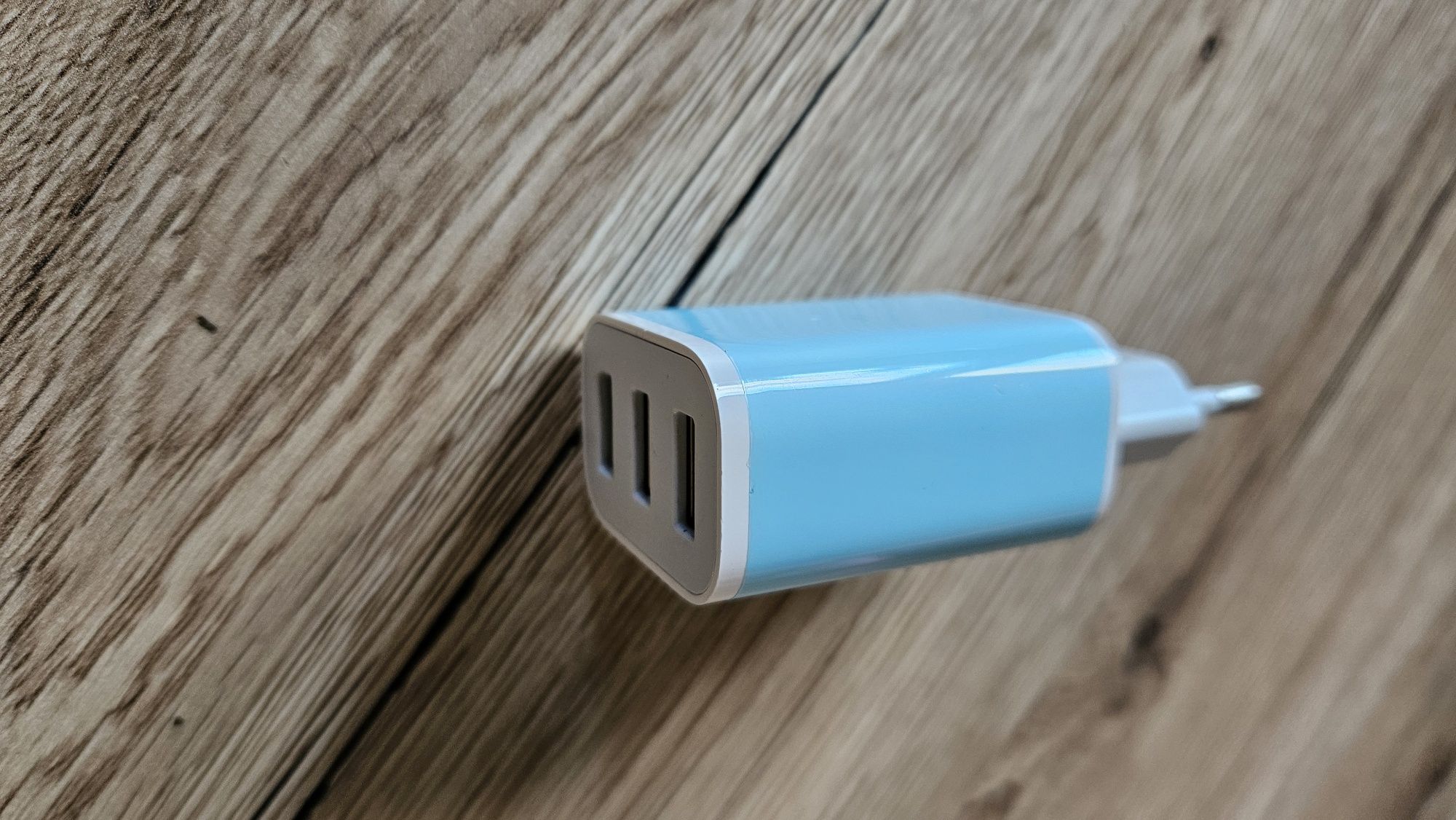 Nowa ładowarka sieciowa usb x 3