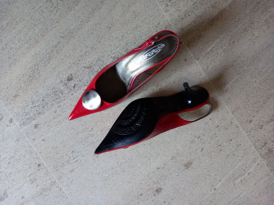 Sapatos vermelhos senhora 38 - NOVOS