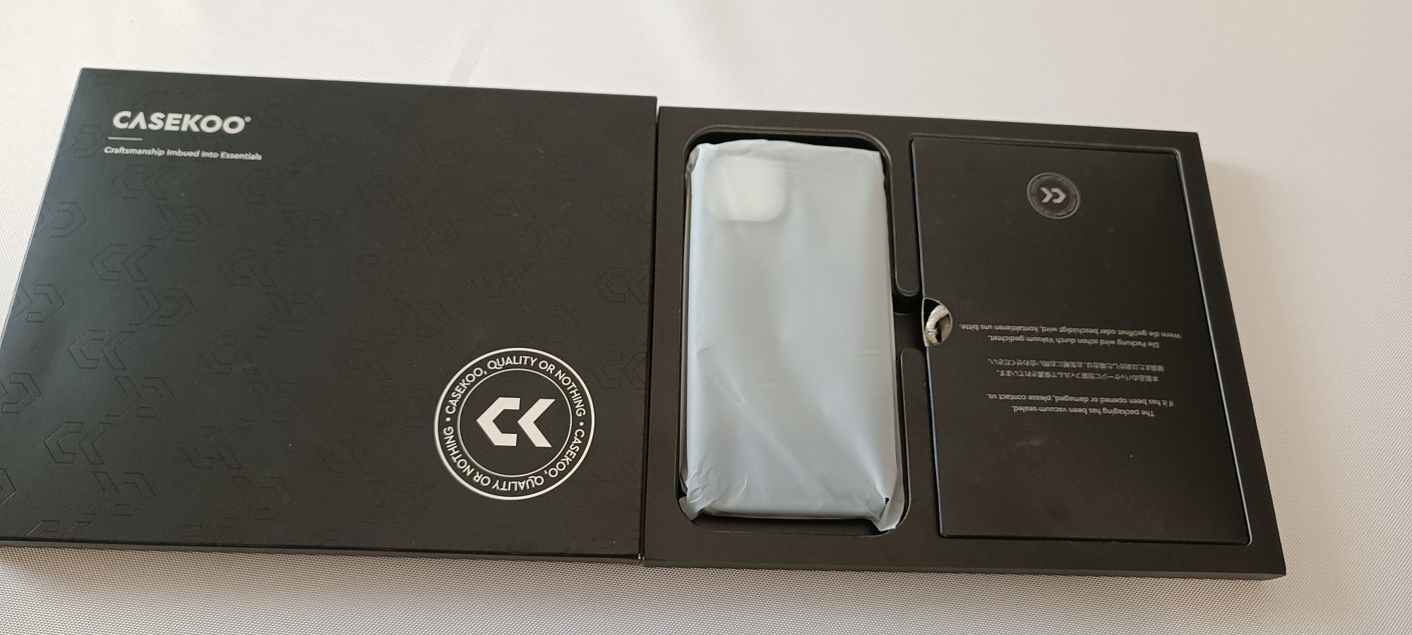 Casekoo Etui Plecki Stojak Do iPhone 13 Pro Butelkowa zieleń Nowe