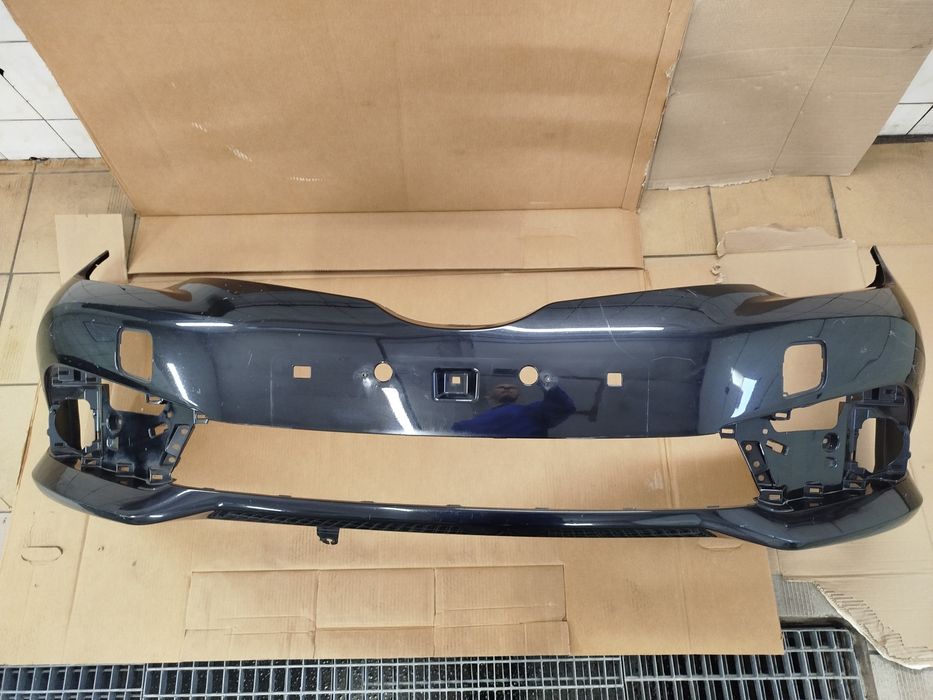 Przedni zderzak Toyota Auris II polift 2015- (52119.02K40)
