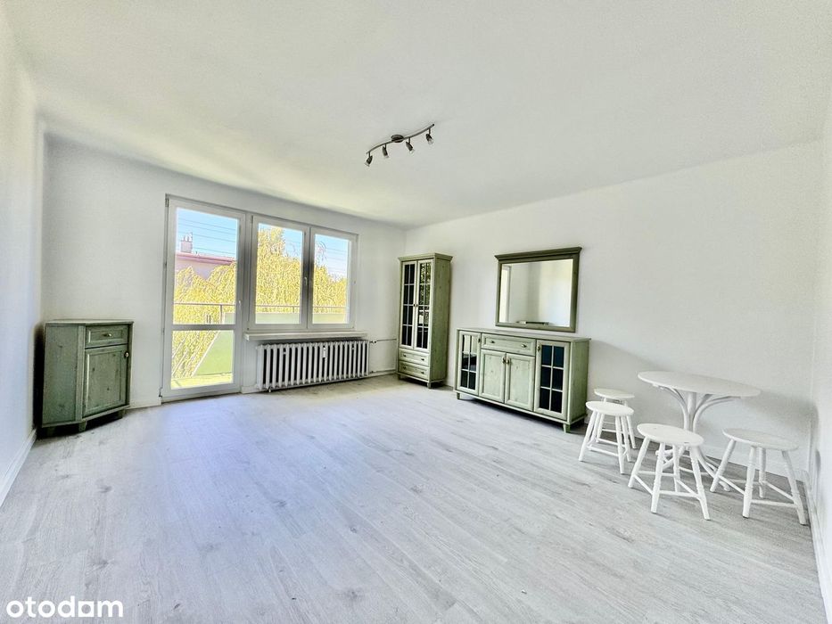 Po generalnym remoncie - Słoneczne 2-pokojowe mieszkanie z GARAŻEM!