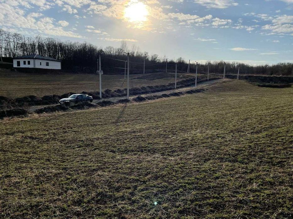 Продаж земельної ділянки в Ружичному