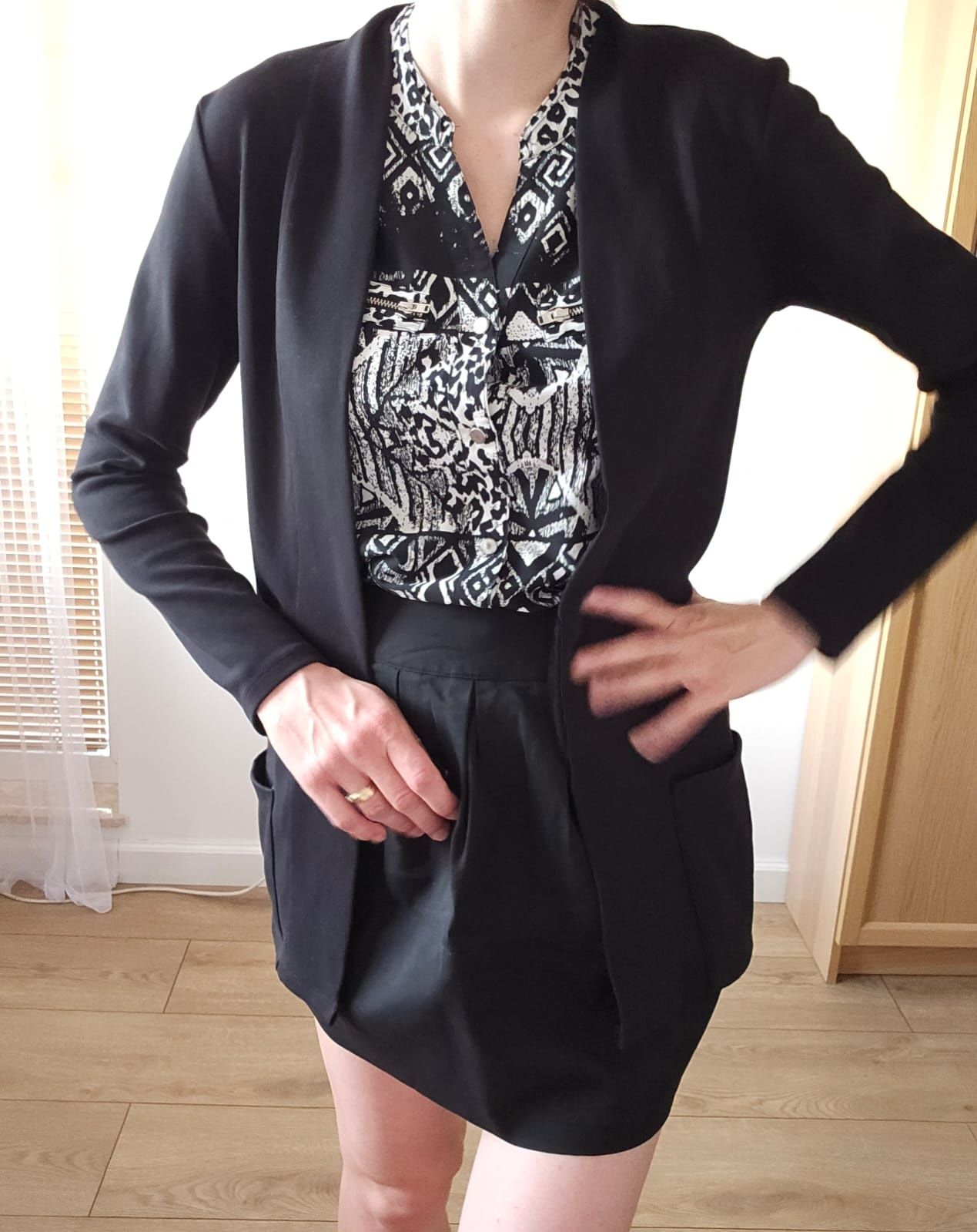 Czarna marynarka narzutka sweter Only S 36