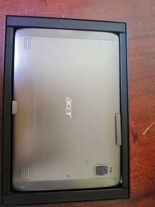 Планшет Acer iconia tab a500