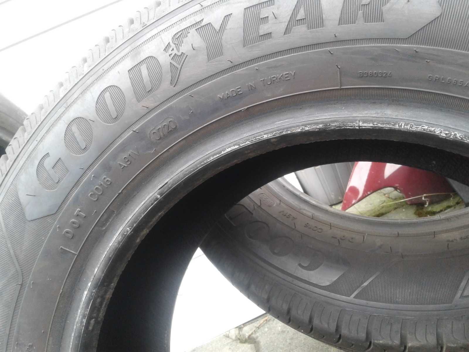 4 Opony jak Nowe 8,5mm 215 65 R15 C M+S 2020r Kierunkowe Rotation BUS