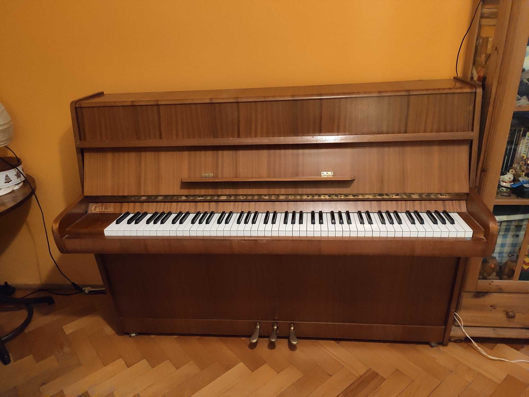Sprzedam pianino Calisia