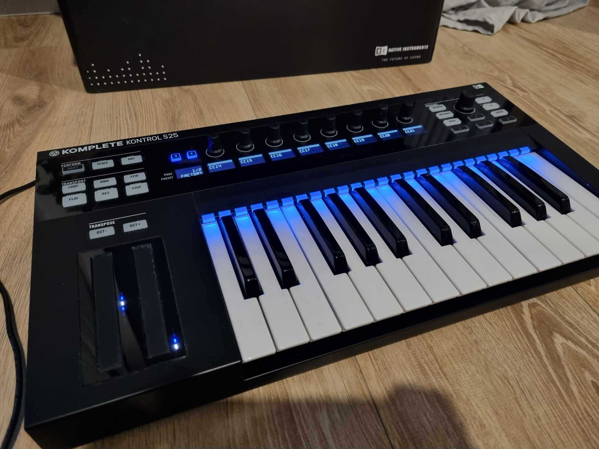 Komplete Kontrol S25 mk1 klawiatura MIDI + Komplete Select 11