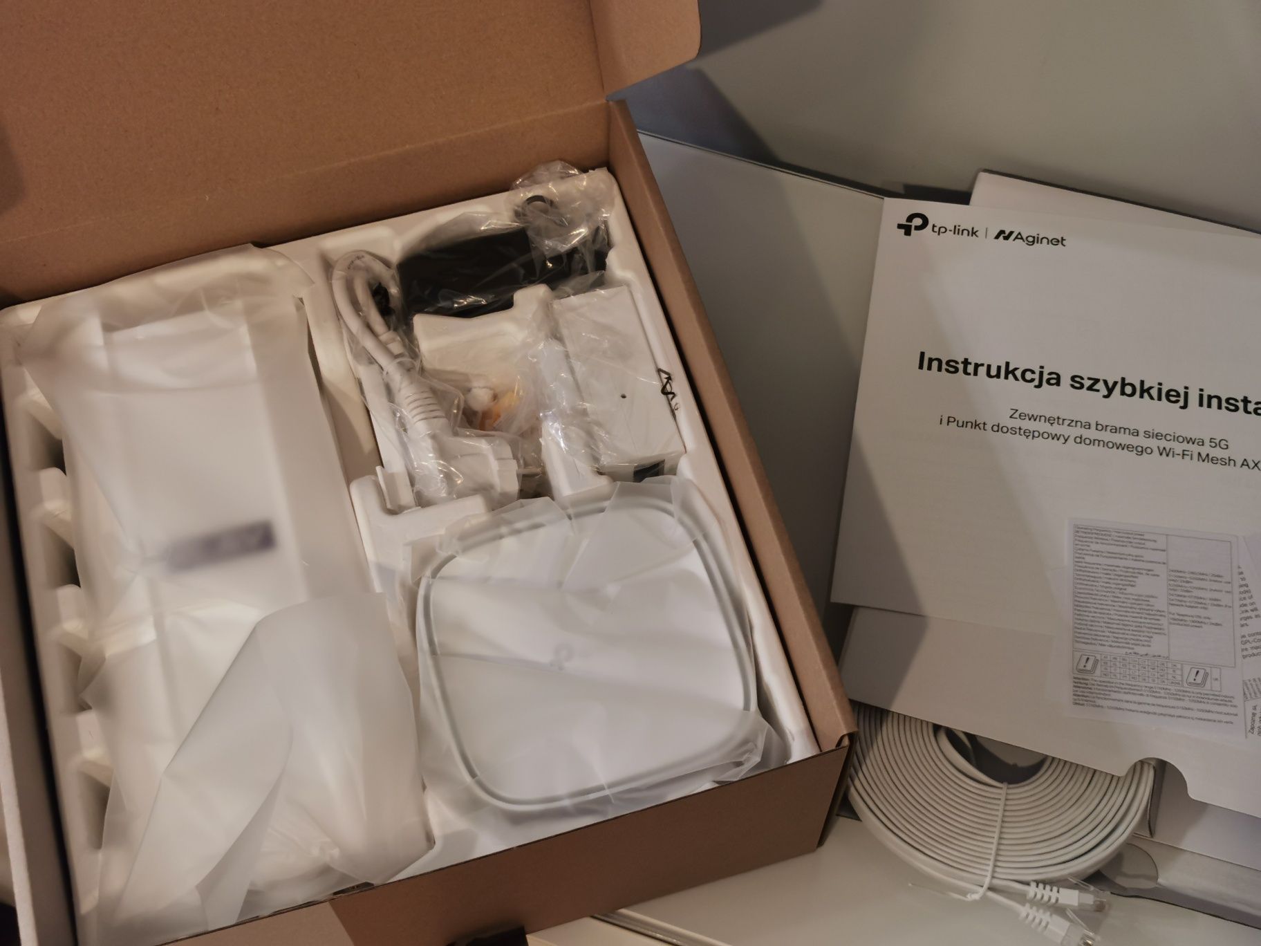 Router NETBOX 5G TP-Link NE211 + HX520 Odu Idu