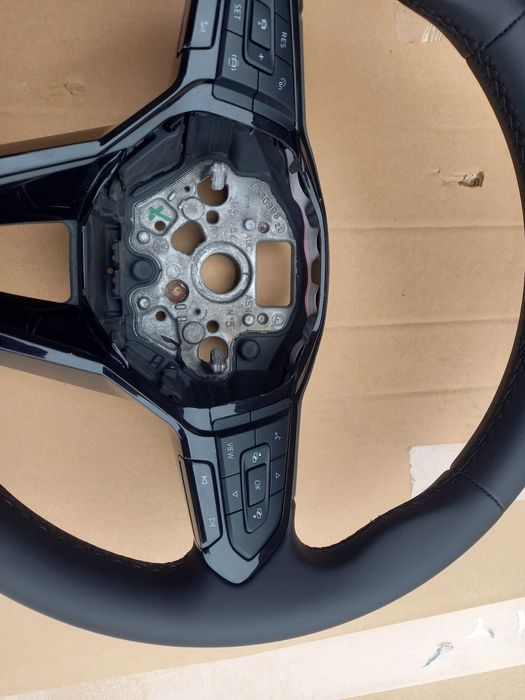 Шкіряне кермо Volkswagen з подушкою безпеки