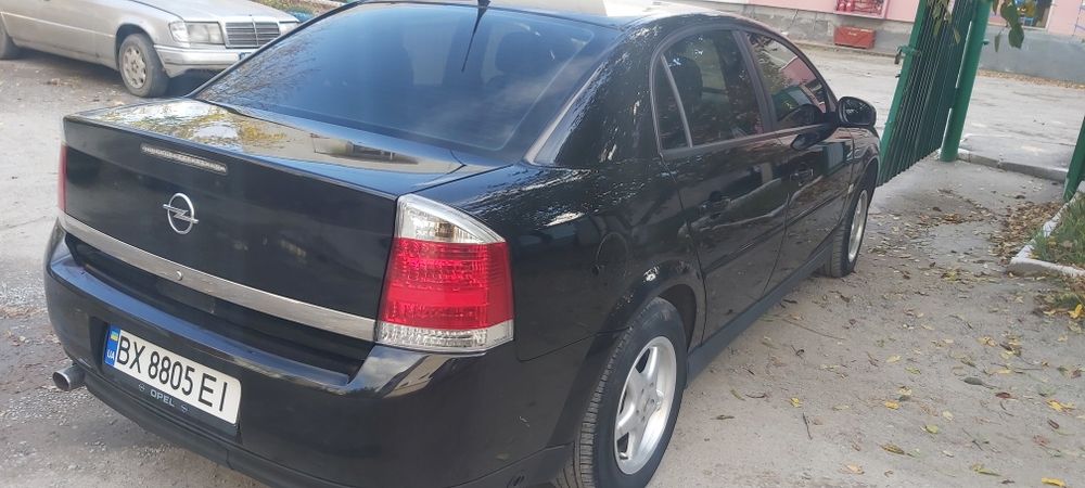 Вектра с продам в,