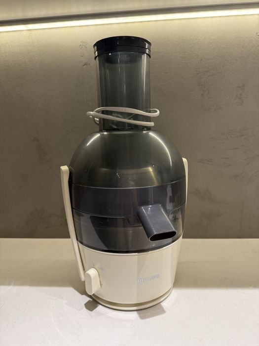 Соковыжималка Philips для фруктов и овощей