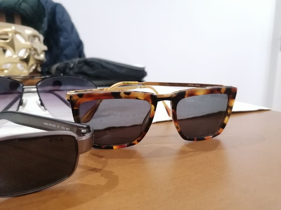 Conjunto de óculos de sol