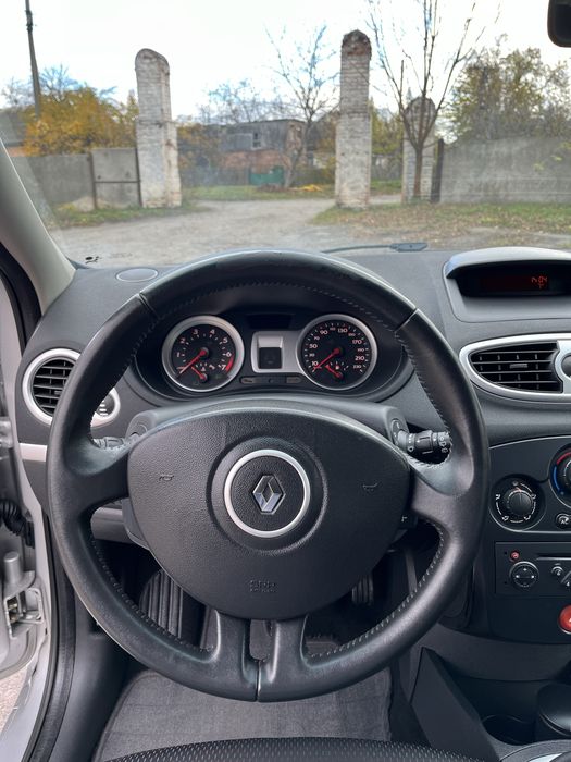 Рено Кліо 3 1.6 бенз
