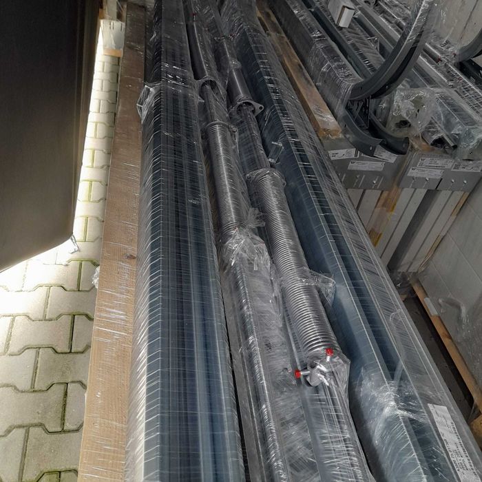 // Brama Segmentowa Garażowa Unipro Wiśniowski 2500x2250 Antracyt //