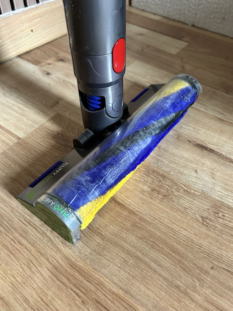 Dyson v15 detect fluffy