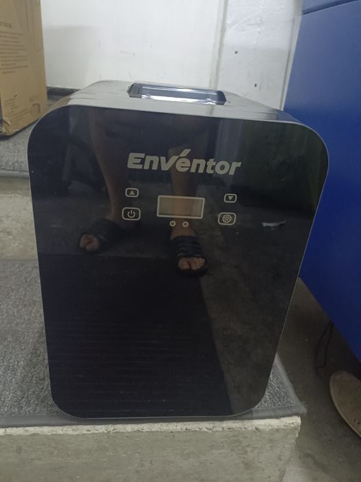 Enventor TJ-10DL Mini Lodówka Turystyczna 10l czarna