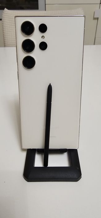 Samsung S23 ULTRA  S918U1.  Идеальный.