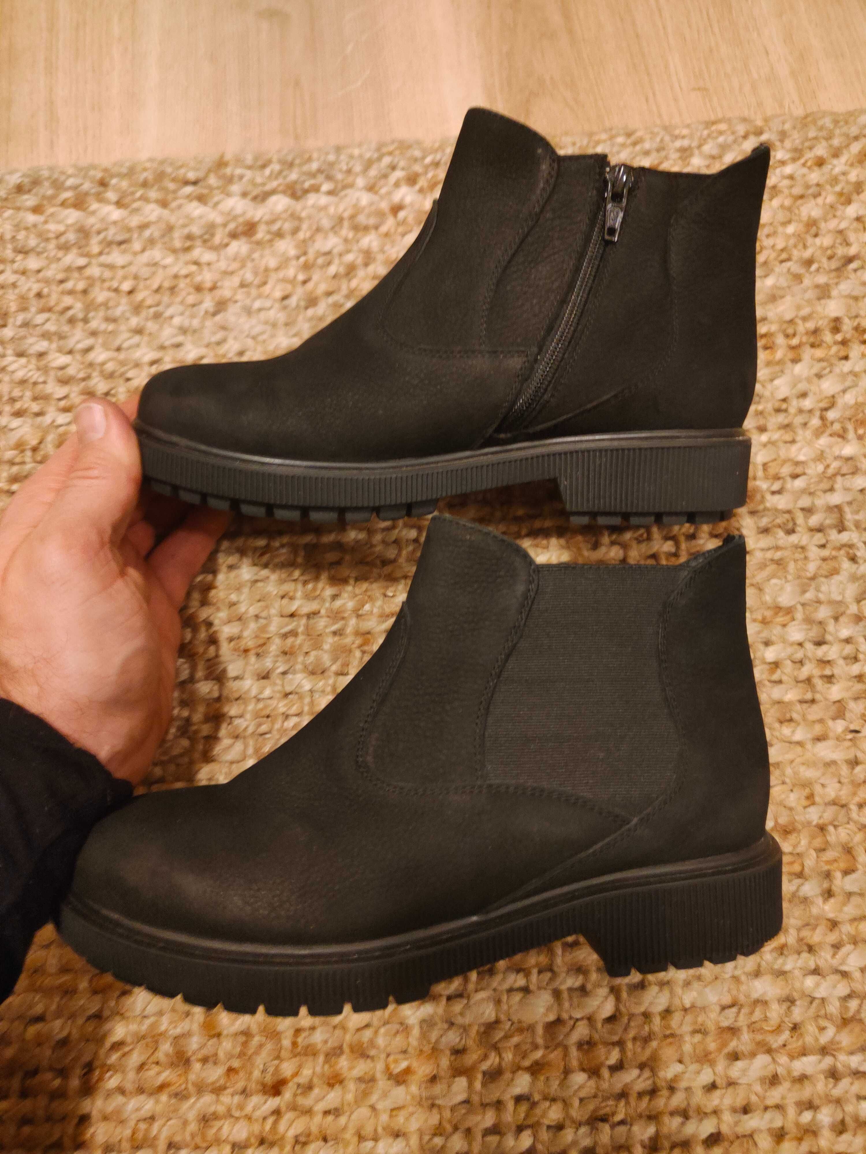 Buty Ocieplane 37 Jak Nowe