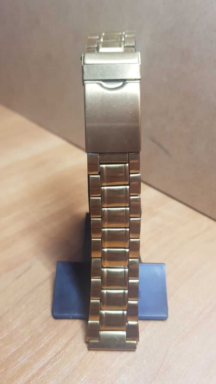 Металевий браслет для наручного годинника