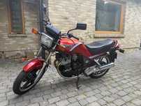Motocykl Yamaha xs400