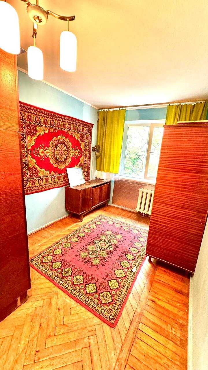 Продаж 3к квартири середній поверх Вишенька