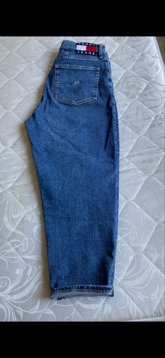 «Tommy Jeans» до щиколоток