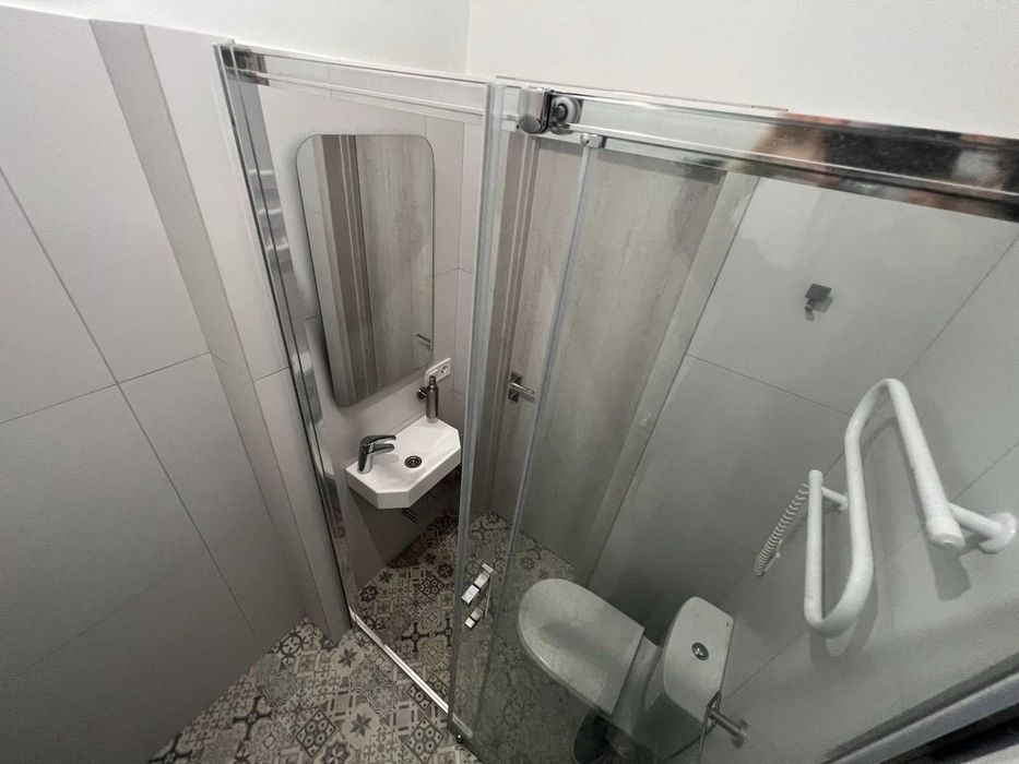 Готель біля залізничного вокзалу, номер під ключ метро Вокзальна