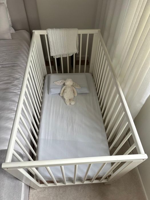 Berço bebé Ikea bom estado