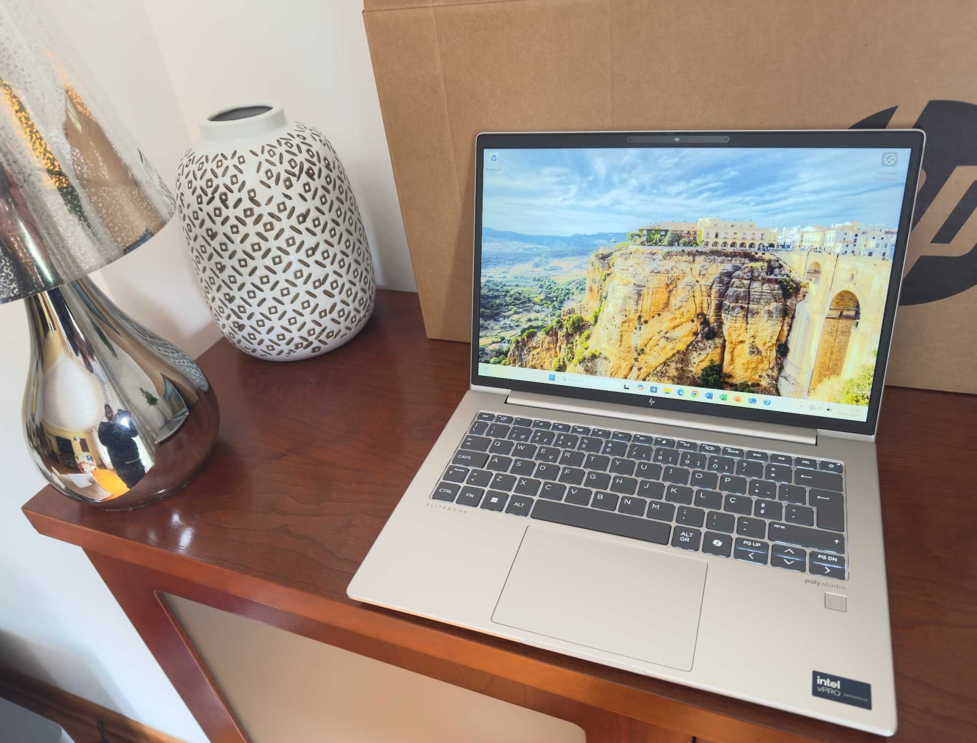 HP Elitebook G11 Novo 14"/Ultra 7-165U c/12+14 Cores!/32G/1TB/Garantia
