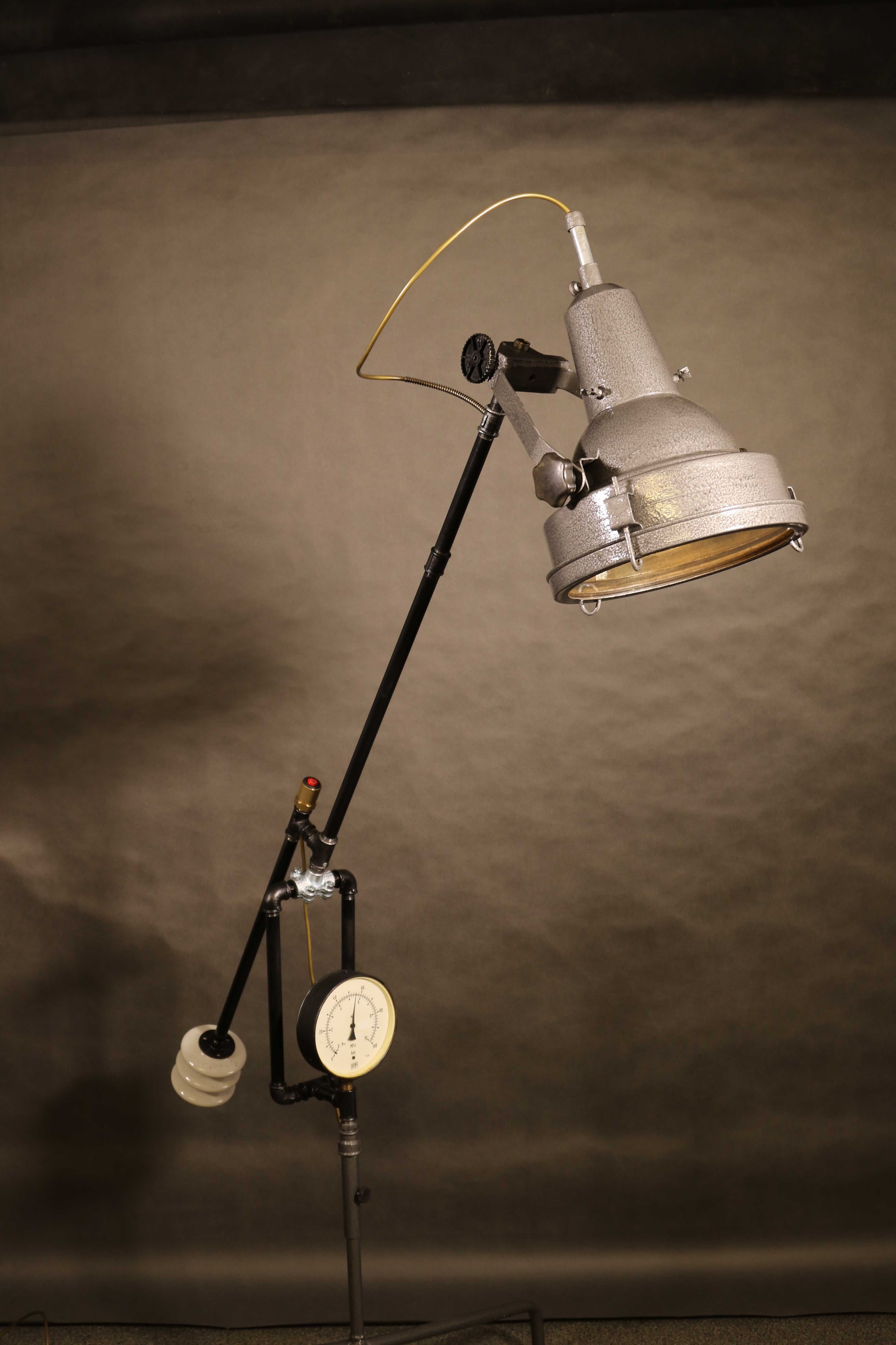 Lampa industrialna, reflektor wojskowy, steampunk, loft