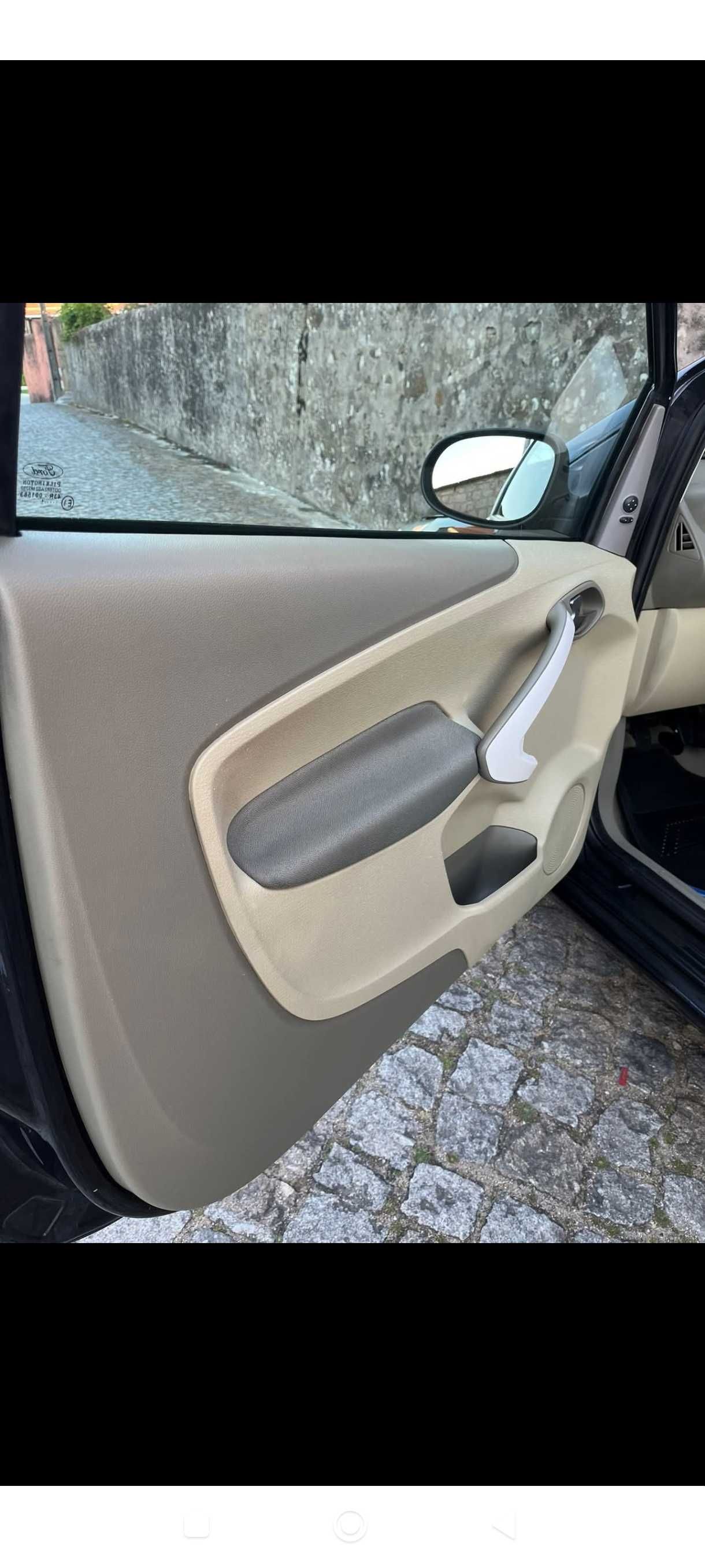 Ford Ka em muito bom estado.