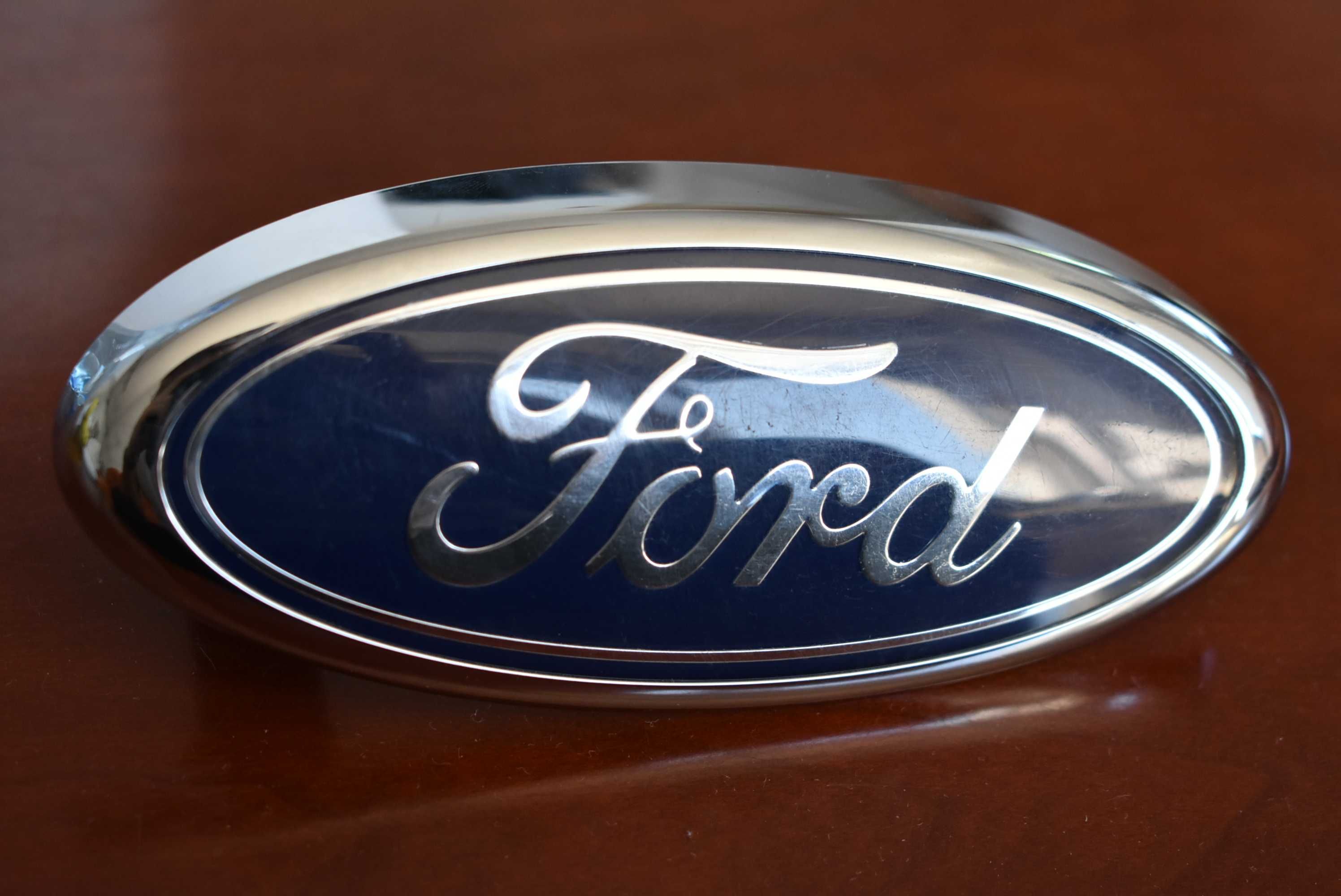 Ford Kuga 08- Focus 03- C-Max 07- emblemat 4M51-8216-AA