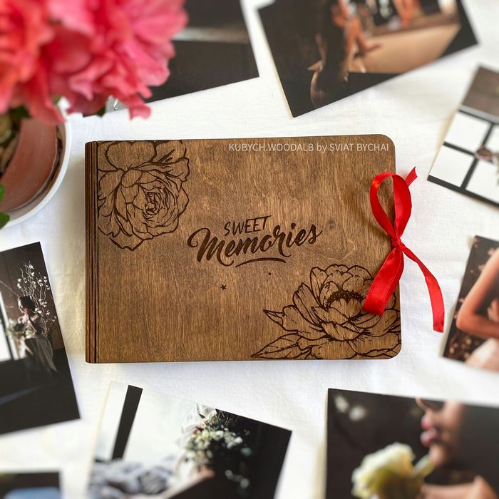 Фотоальбом из дерева - подарок на годовщину жене, девушке на 8 марта!