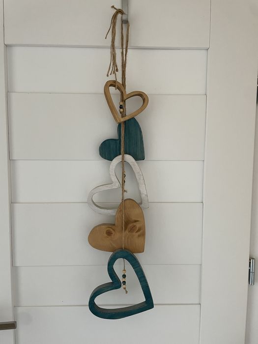 Wisząca drewniana ozdoba serca