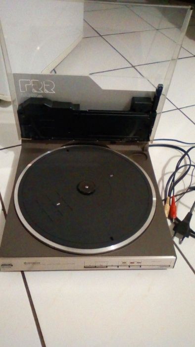 Gramofon Hitachi HT L - 33