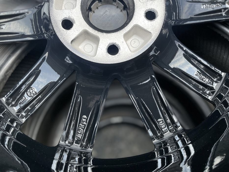 Продам комплект титанових дисків на Volkswagen 5/112 R17