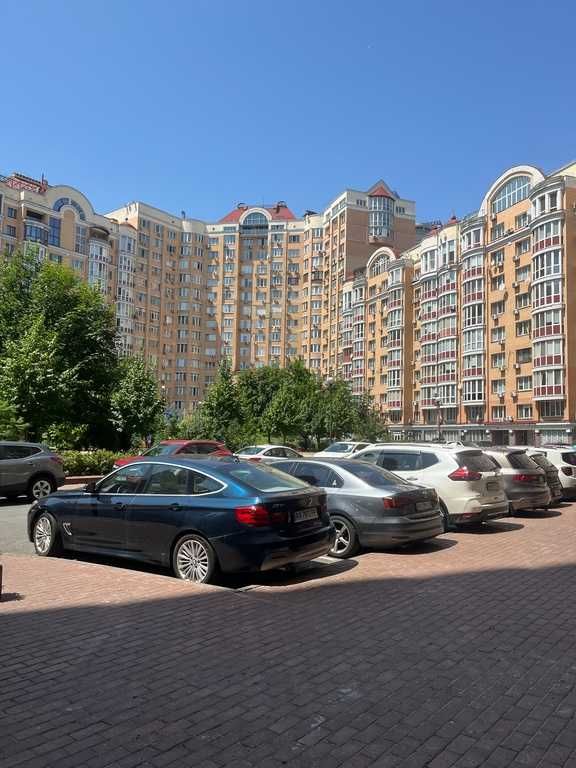 Здам в оренду 5-кімнатну квартиру Оболонський р-н. вул.Івасюка 6 кор 1