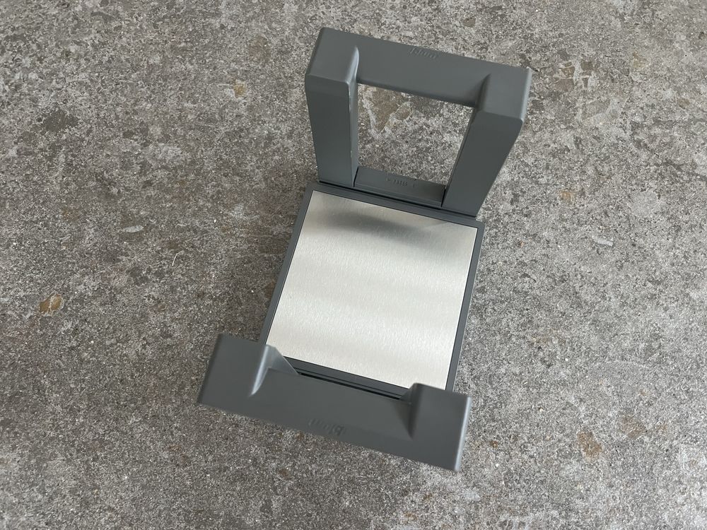 Держатель для тарелок Blum AMBIA-LINE