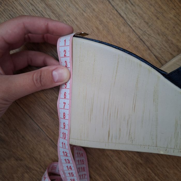 Шлепанці/ сабо натуральна шкіра зовні та всередині, устілка також.