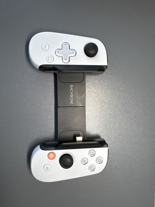 Uszkodzony Kontroler Backbone 1 USB C