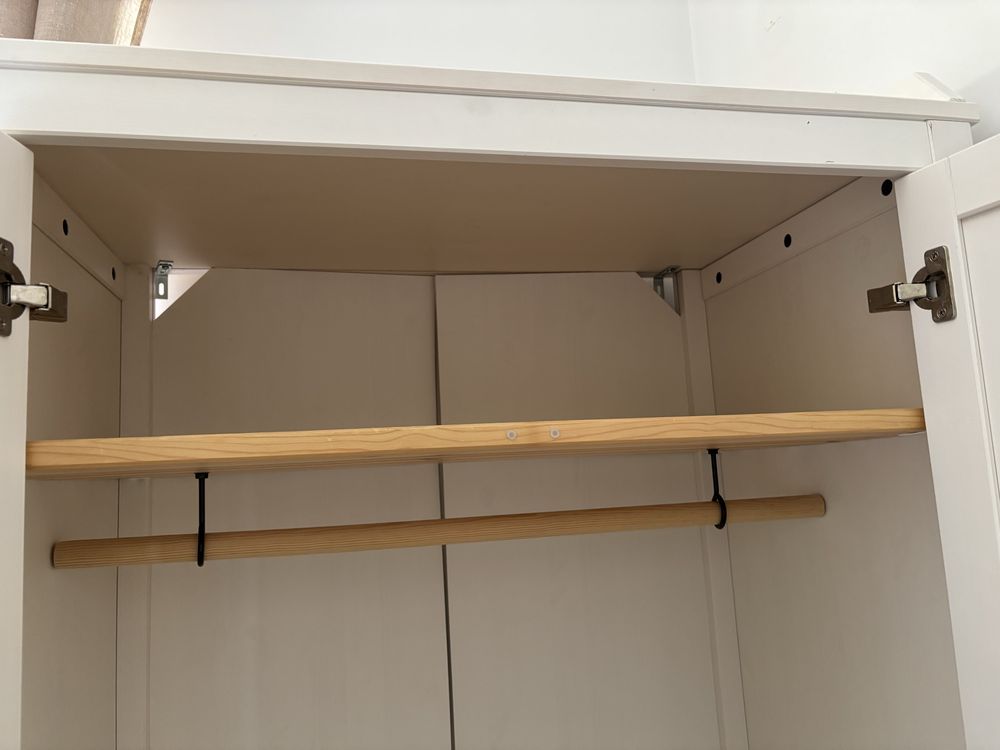 Roupeiro branco SUNDVIK (Ikea)
