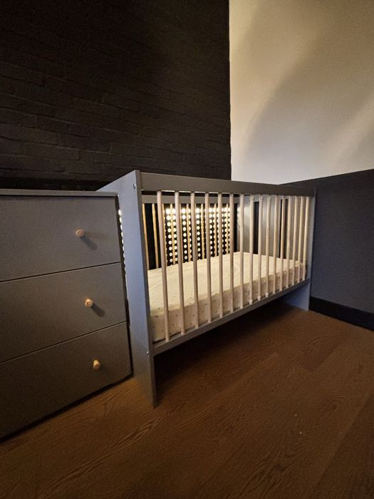 Komplet mebli niemowlecych łóżeczko komoda+ przewijak