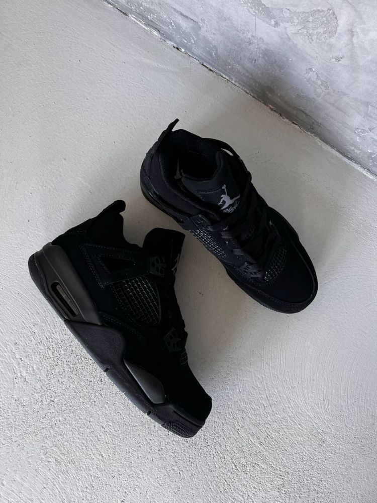 Кросівки Jordan 4