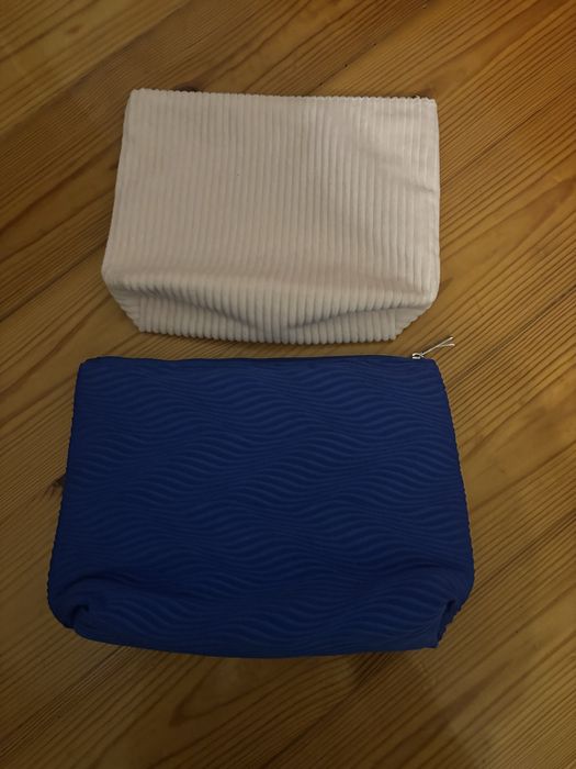 2 kosmetyczki niebieska i różowa Lancome